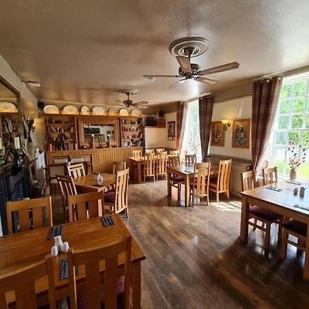 The Bell Inn Frampton on Severn Bagian luar foto